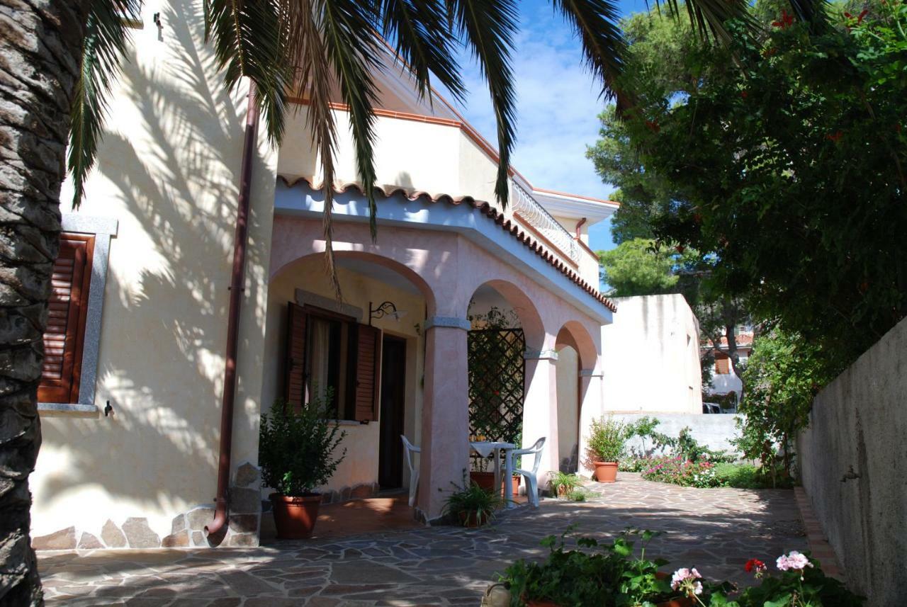 Apartmán Casa In Riva Al Mare Cala Gonone Exteriér fotografie