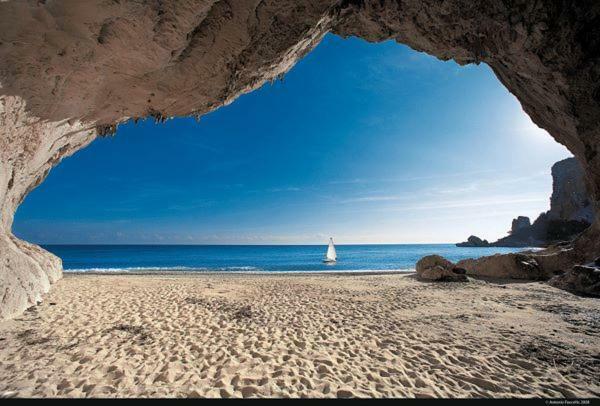 Apartmán Casa In Riva Al Mare Cala Gonone Exteriér fotografie